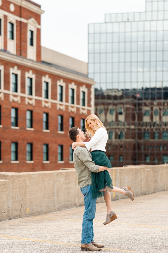 Notebook pose during Chattanooga engagement session in West Villiage. 