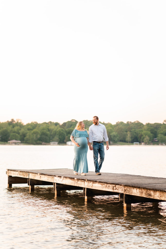 Chattanooga maternity photography - Chattanooga Maternity Photos - Parents to Be -Chester Frost Park Photo Session - walking on dock