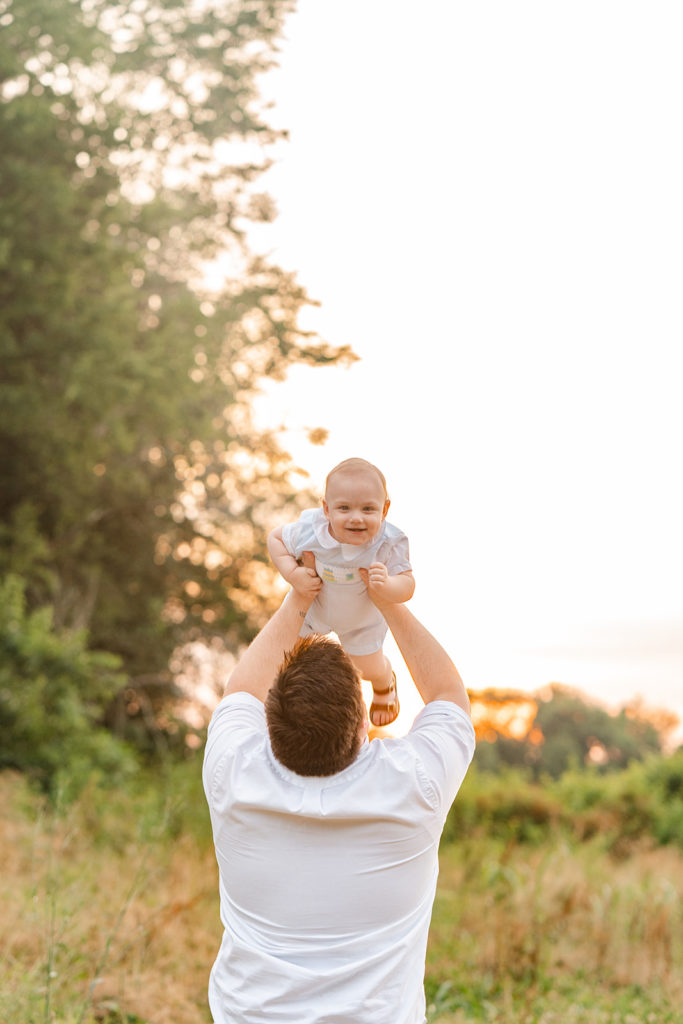 Fayetteville TN Photography Session - father flying baby posing