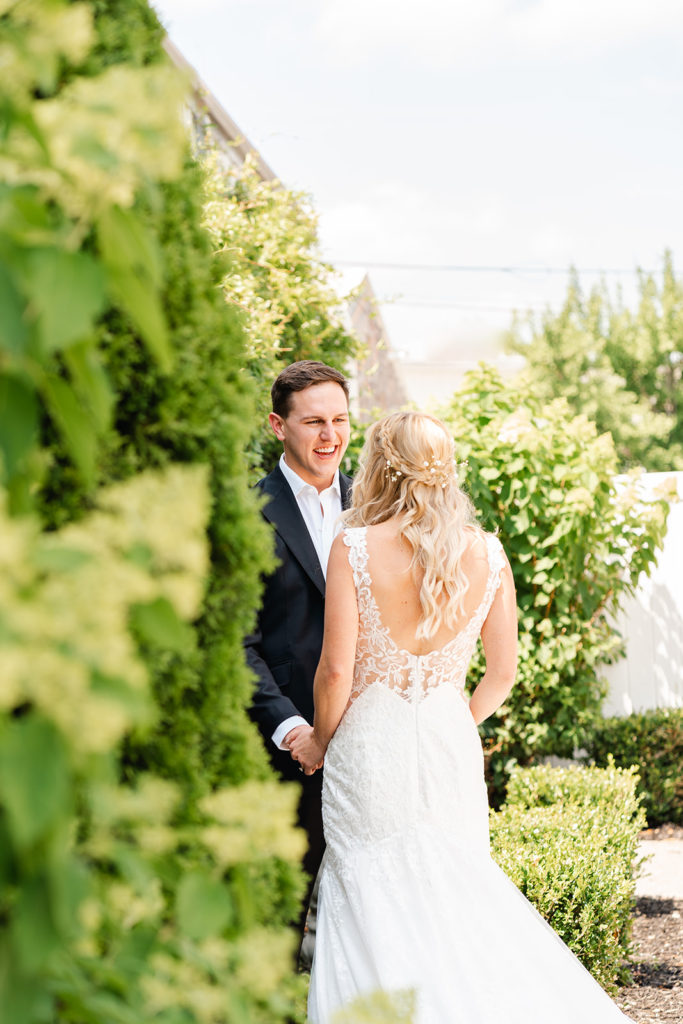 First look - Chattanooga Wedding Photographer - Stratton Hall - Chattanooga Wedding Venue