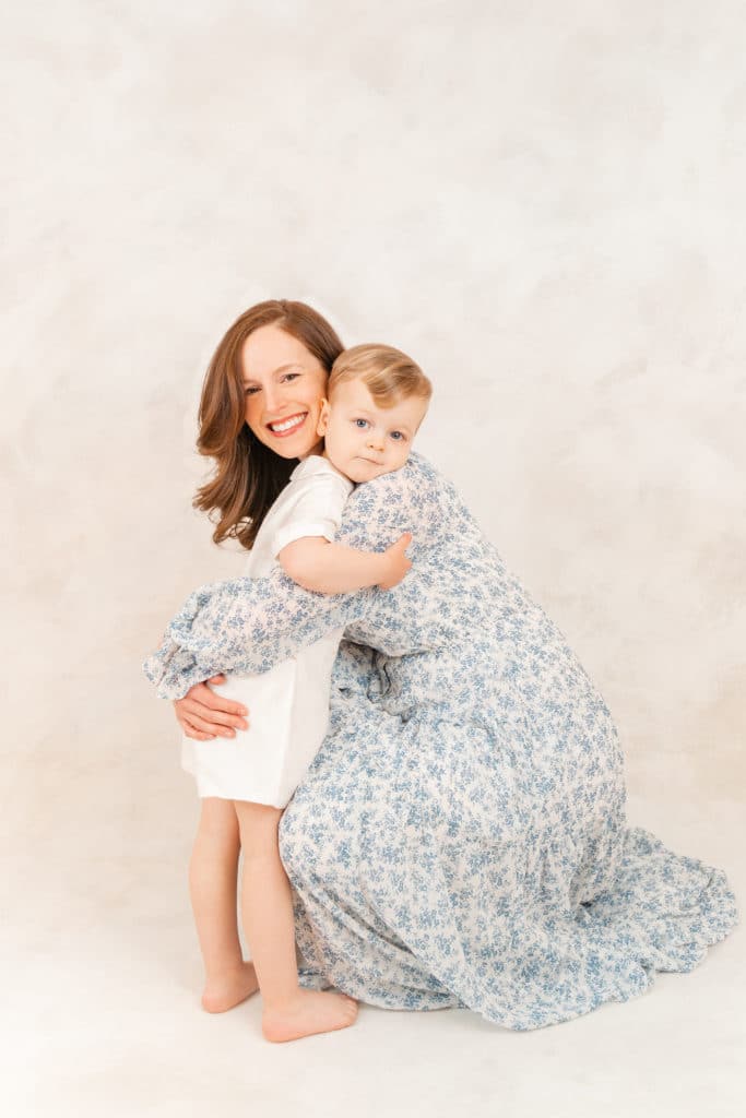 Chattanooga maternity photography with backdrop.