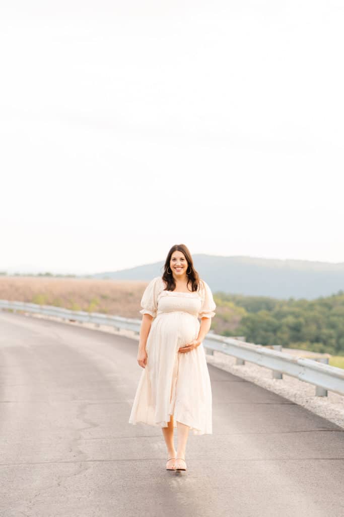Maternity dress with puff sleeves, Chattanooga photography client closet