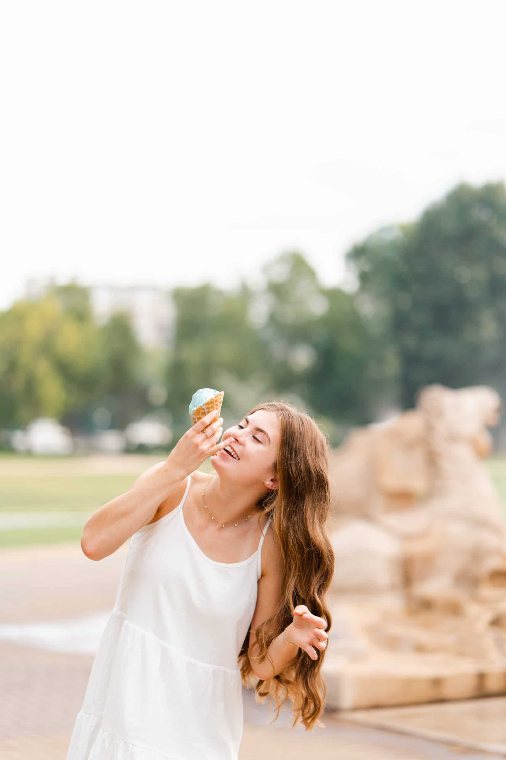Chattanooga photography session _ coolidge Park_Clumpies icecream