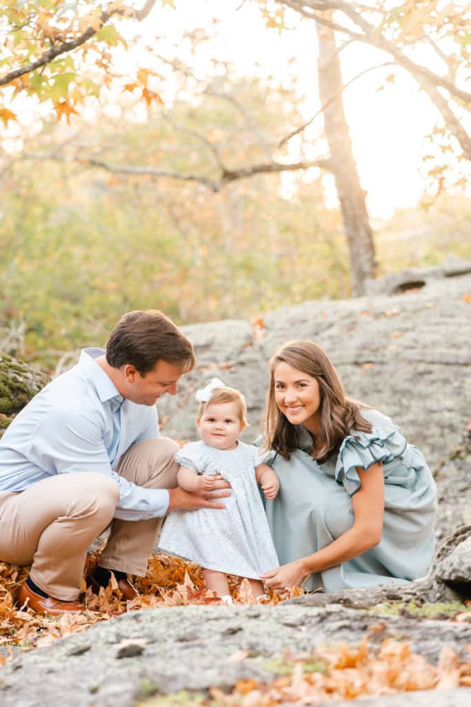 Fall photography session on Lookout Mountain, Family in leaves