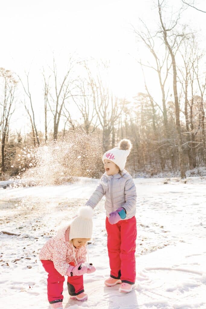 Image of kids playing in the snow. Photographer Kelley Hoagland used approach explained in post.