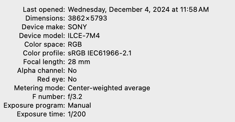 Screenshot from macbook of jpeg aperture settings