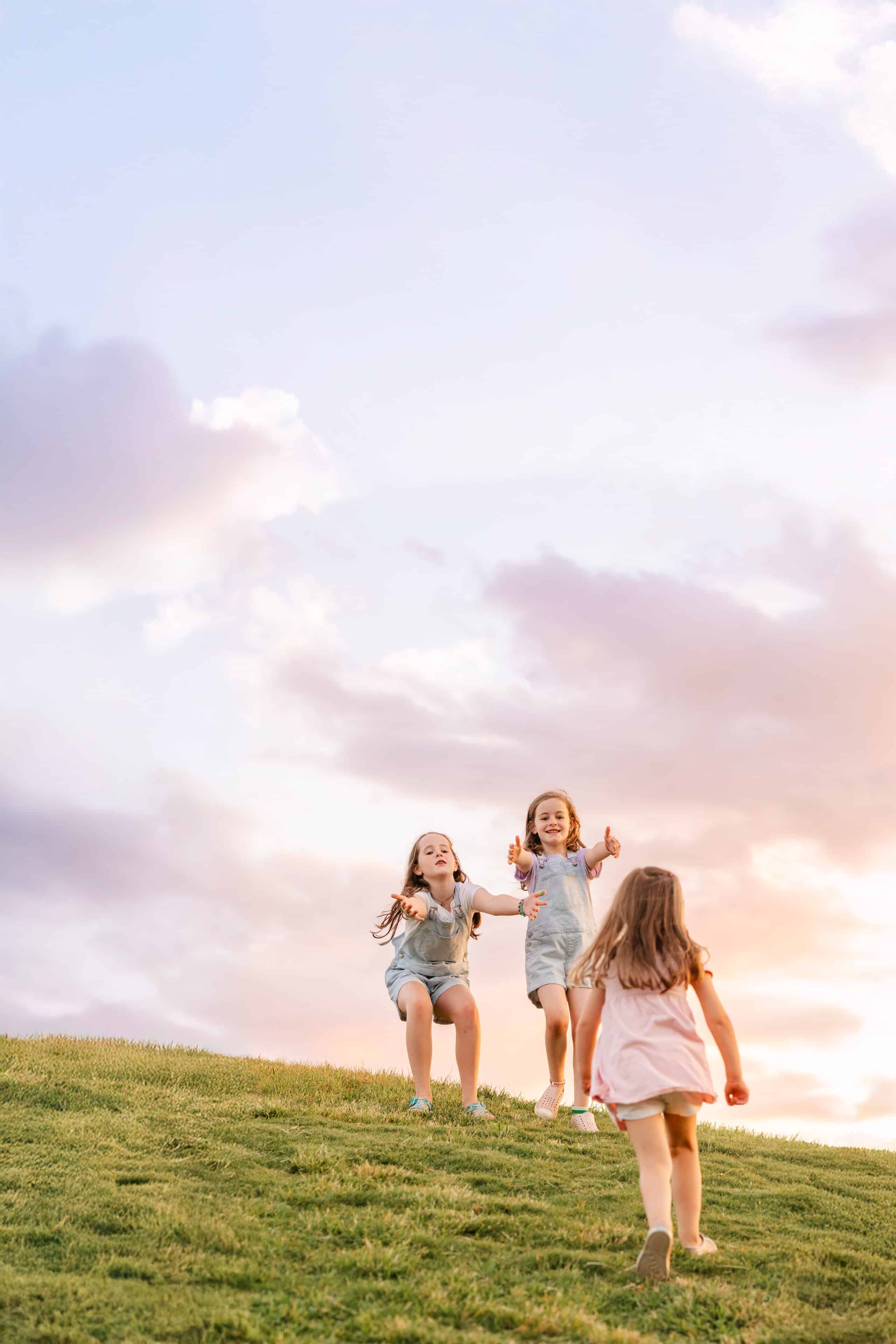 Photographer Kelley Hoagland discusses the best shutter speeds for portraits.